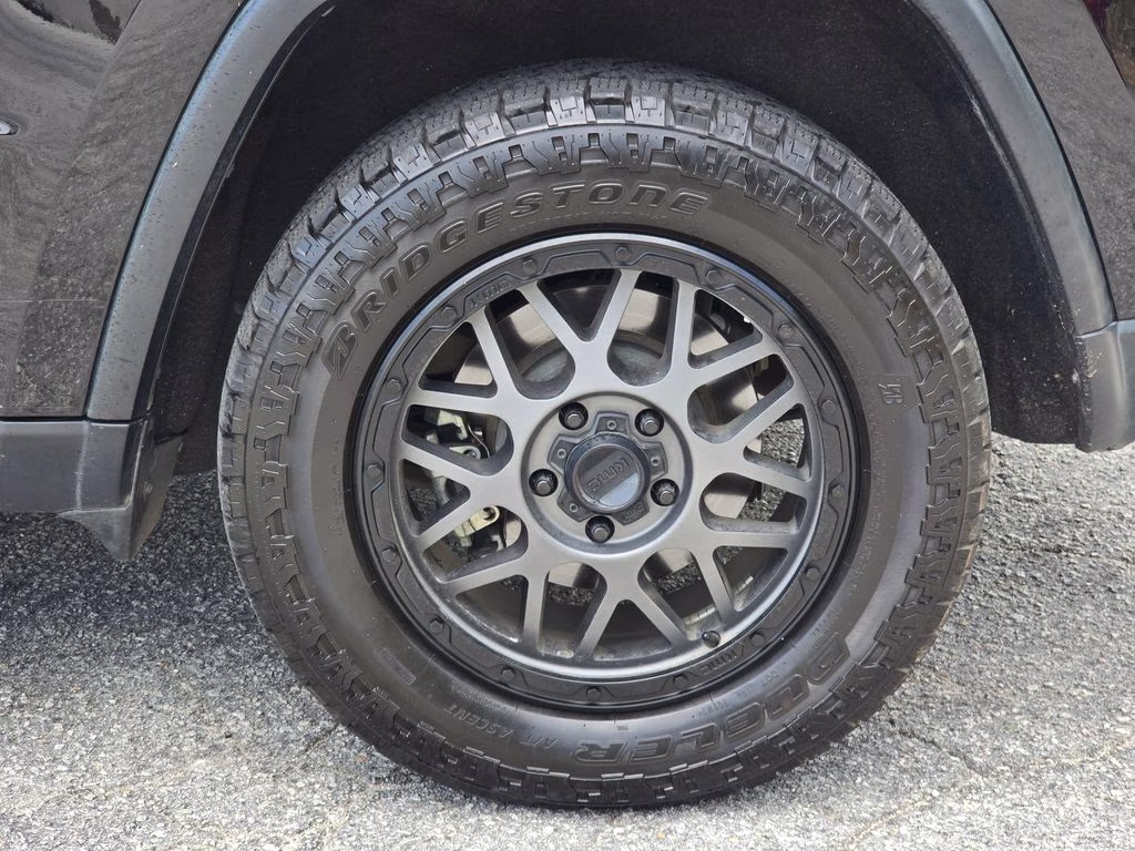 2018 Diamond Black Crystal Pearlcoat Jeep Grand Cherokee Trailhawk 4X4 SUV