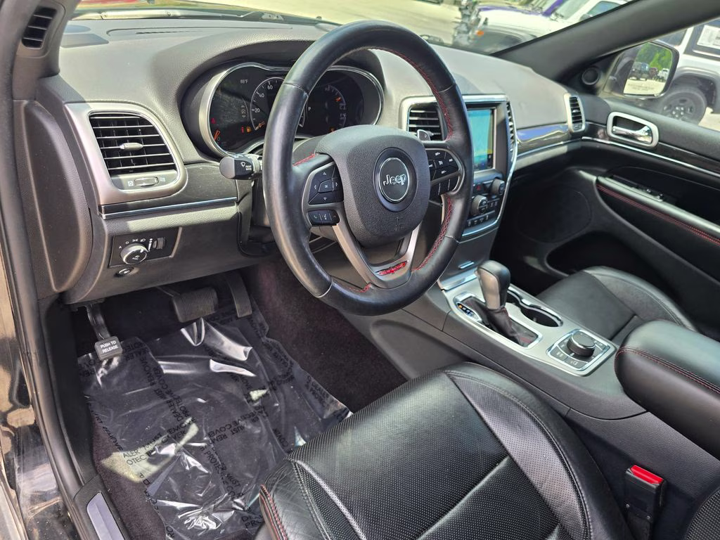 2018 Diamond Black Crystal Pearlcoat Jeep Grand Cherokee Trailhawk 4X4 SUV