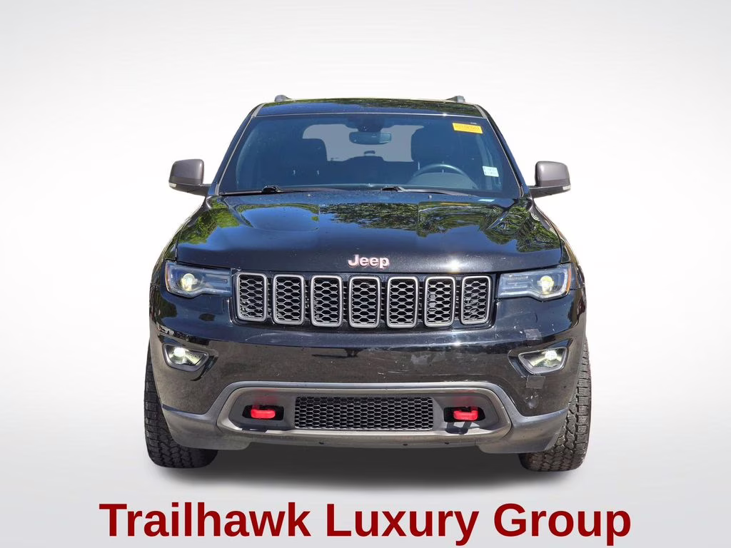 2018 Diamond Black Crystal Pearlcoat Jeep Grand Cherokee Trailhawk 4X4 SUV