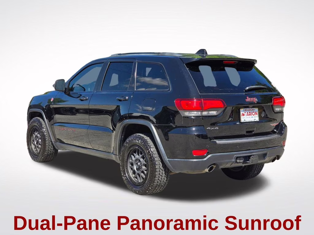 2018 Diamond Black Crystal Pearlcoat Jeep Grand Cherokee Trailhawk 4X4 SUV