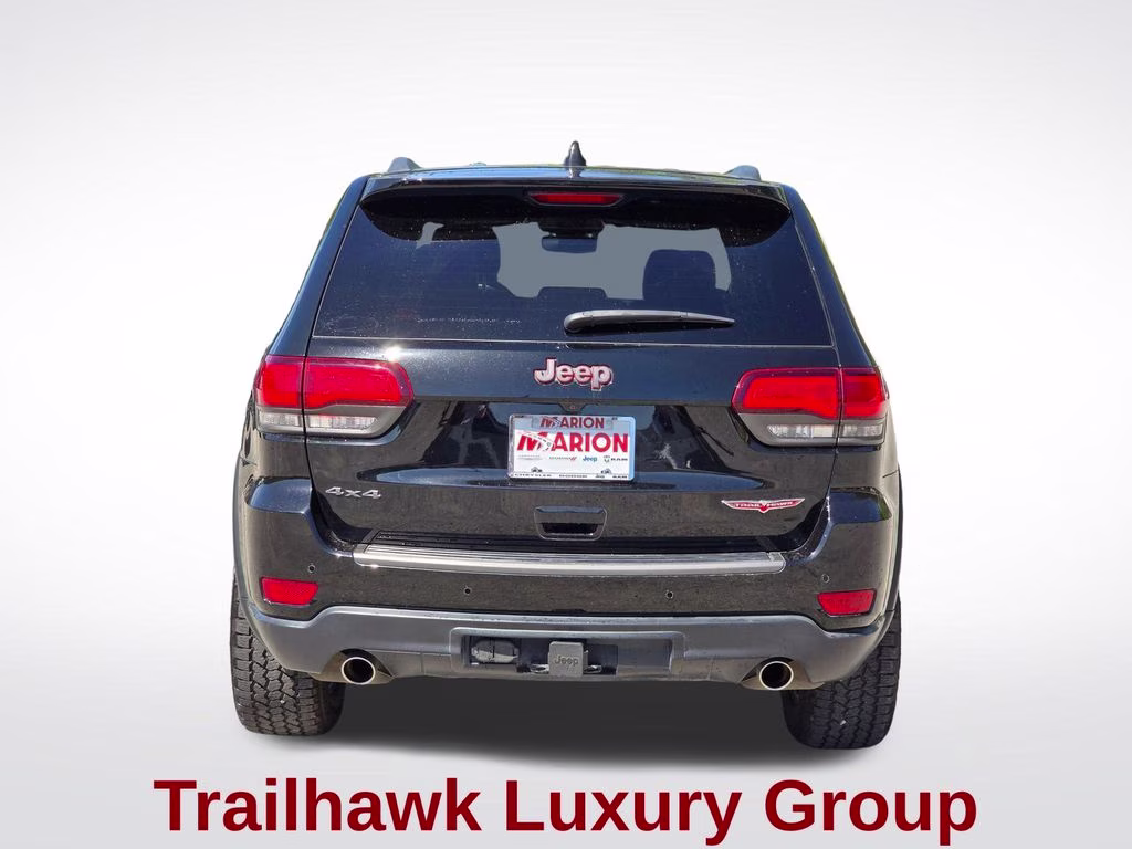 2018 Diamond Black Crystal Pearlcoat Jeep Grand Cherokee Trailhawk 4X4 SUV