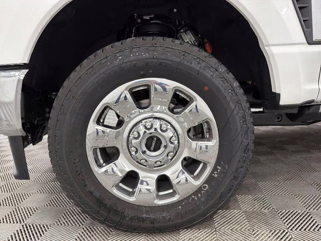 2026 STAR WHITE Ford Super Duty F-250 SRW Lariat 4X4 Truck
