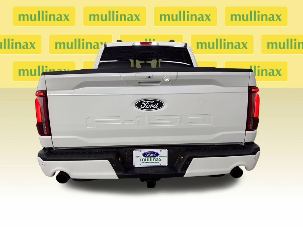 2026 STAR WHITE TRICOAT Ford F-150 Lariat 4X4 Truck