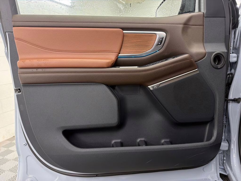 2026 GLACIER GRAY TRI-COAT Ford Expedition Max King Ranch 4X4 SUV