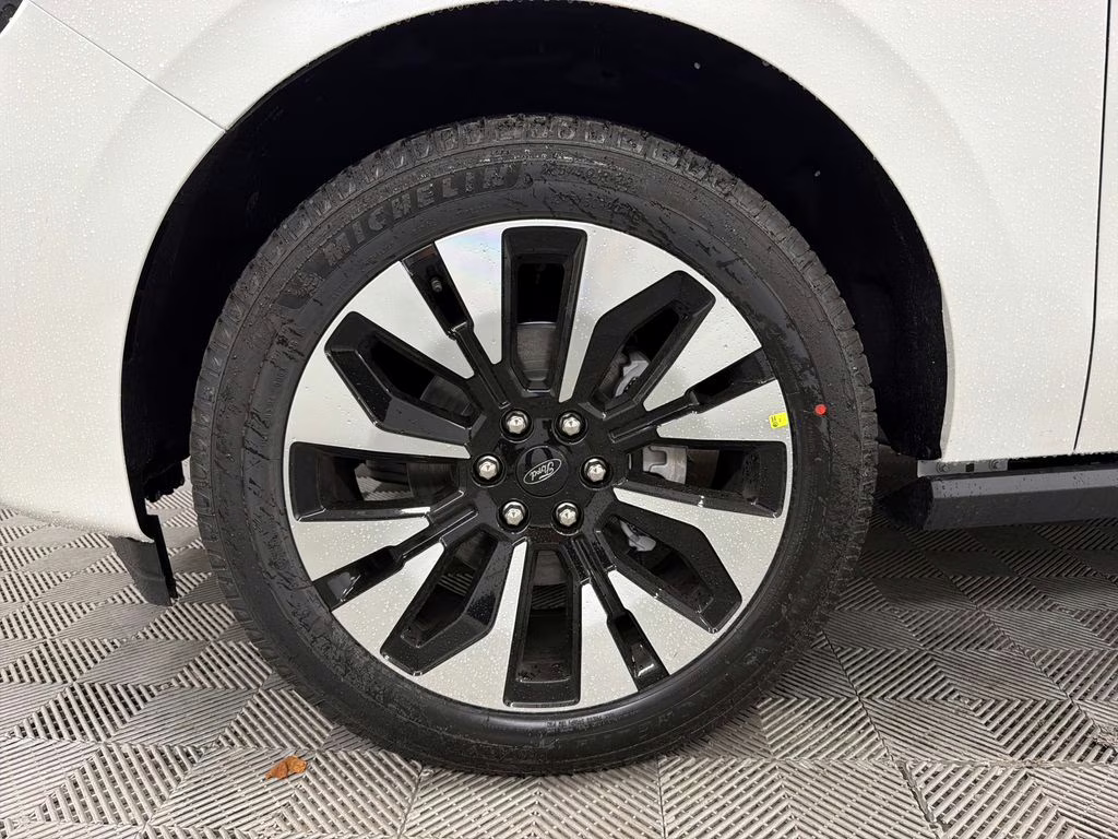 2026 STAR WHITE TRI-COAT Ford Expedition Platinum 4X4 SUV