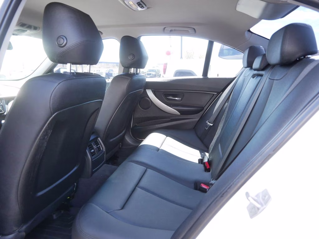 2015 White BMW 3 Series 320i xDrive AWD Sedan
