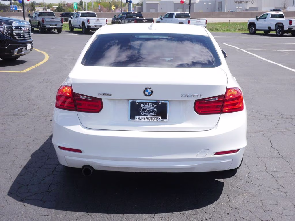 2015 White BMW 3 Series 320i xDrive AWD Sedan
