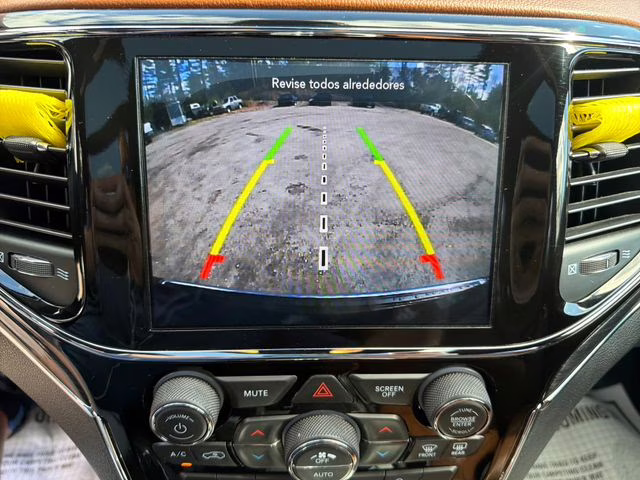 2020 Diamond Black Crystal Pearlcoat Jeep Grand Cherokee Overland 4X4 SUV