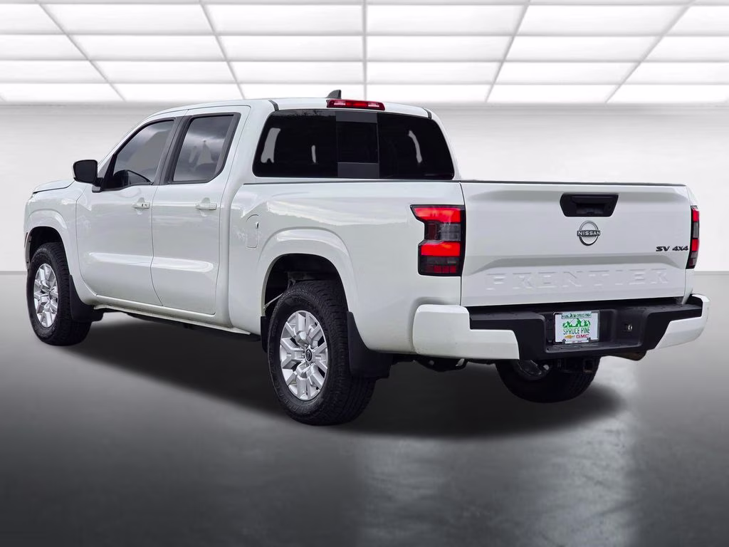 2024 Glacier White Nissan Frontier SV 4X4 Truck