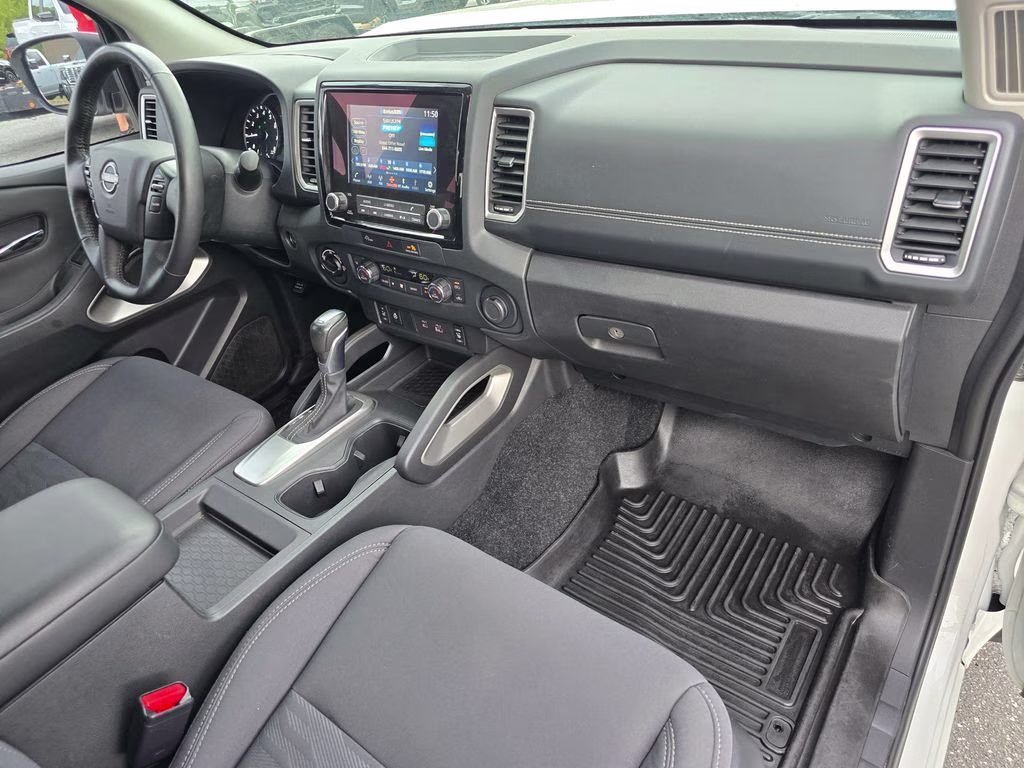 2024 Glacier White Nissan Frontier SV 4X4 Truck