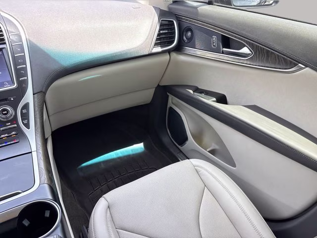 2020 Black Lincoln Nautilus Reserve AWD SUV