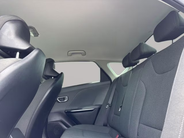 2025 Snow White Pearl Kia K4 LXS FWD Sedan