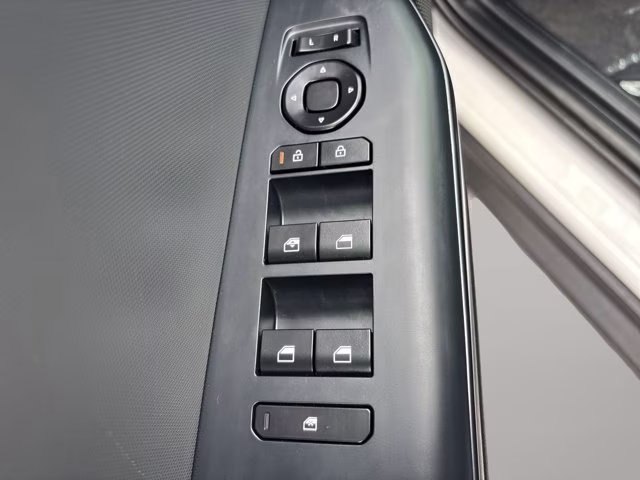 2025 Snow White Pearl Kia K4 LXS FWD Sedan