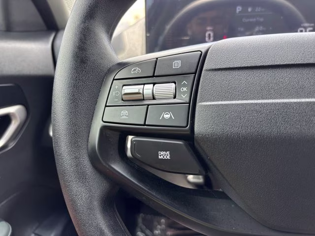 2025 Snow White Pearl Kia K4 LXS FWD Sedan