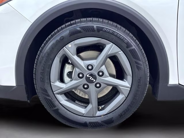 2025 Snow White Pearl Kia K4 LXS FWD Sedan