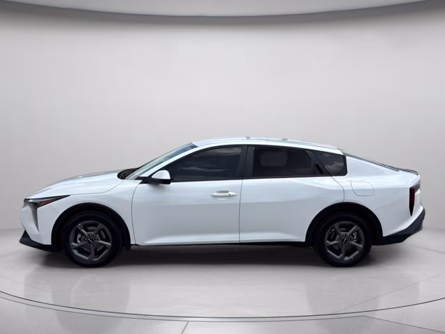 2025 Snow White Pearl Kia K4 LXS FWD Sedan