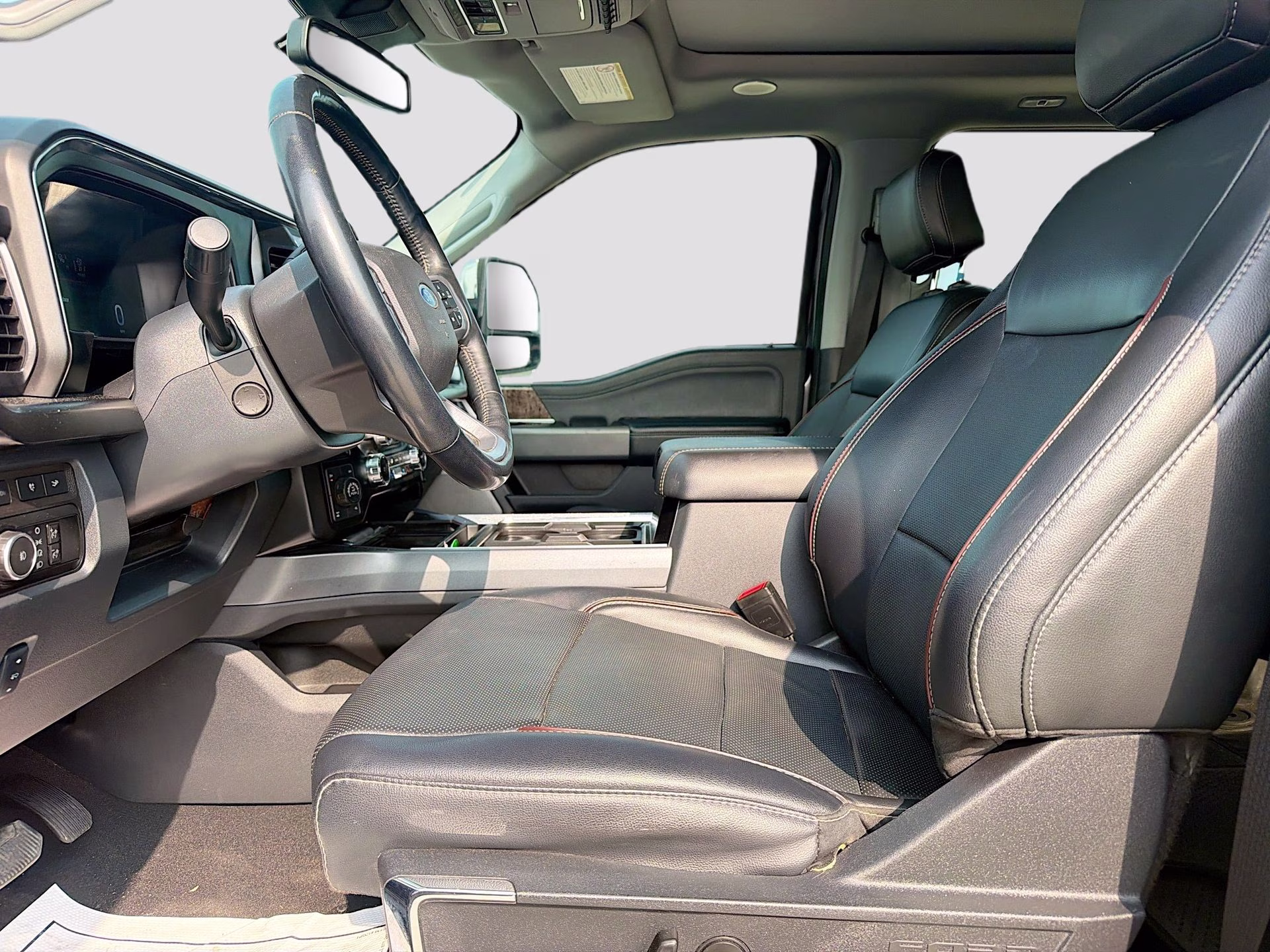 2024 Carbonized Gray Metallic Ford Super Duty F-250 SRW Lariat 4X4 Truck