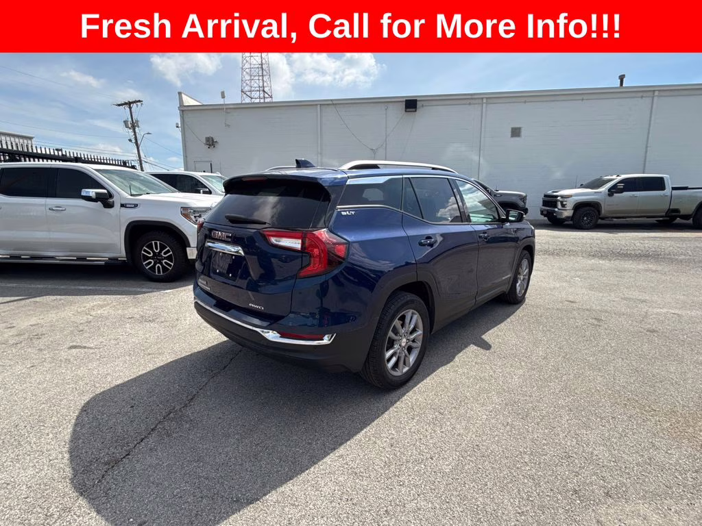 2022 Marine Metallic GMC Terrain SLT AWD SUV