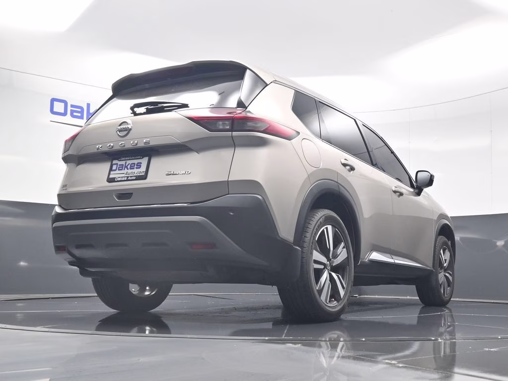 2021 Champagne Silver Metallic Nissan Rogue SL AWD SUV