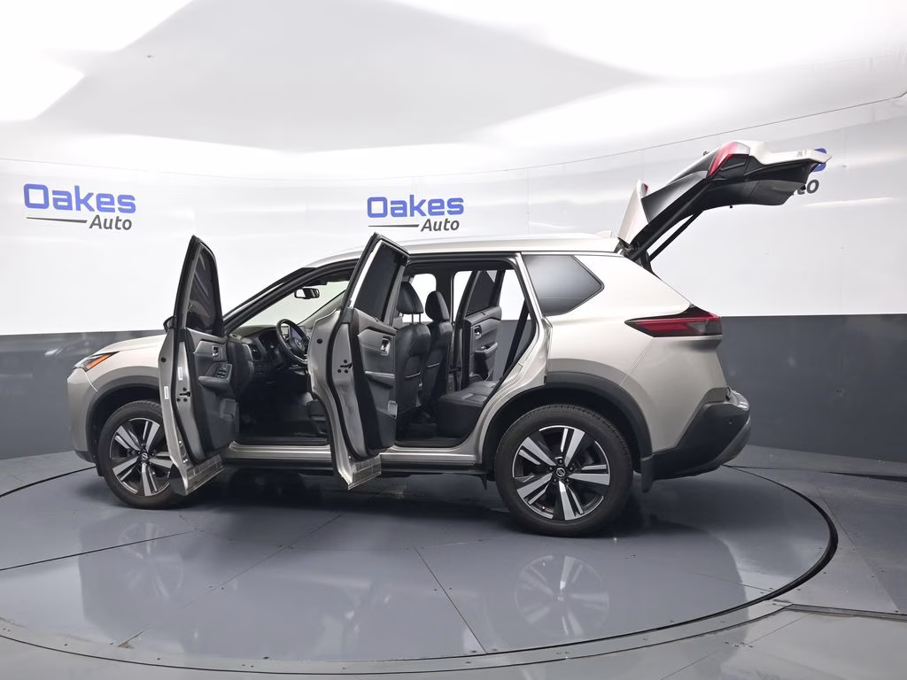 2021 Champagne Silver Metallic Nissan Rogue SL AWD SUV