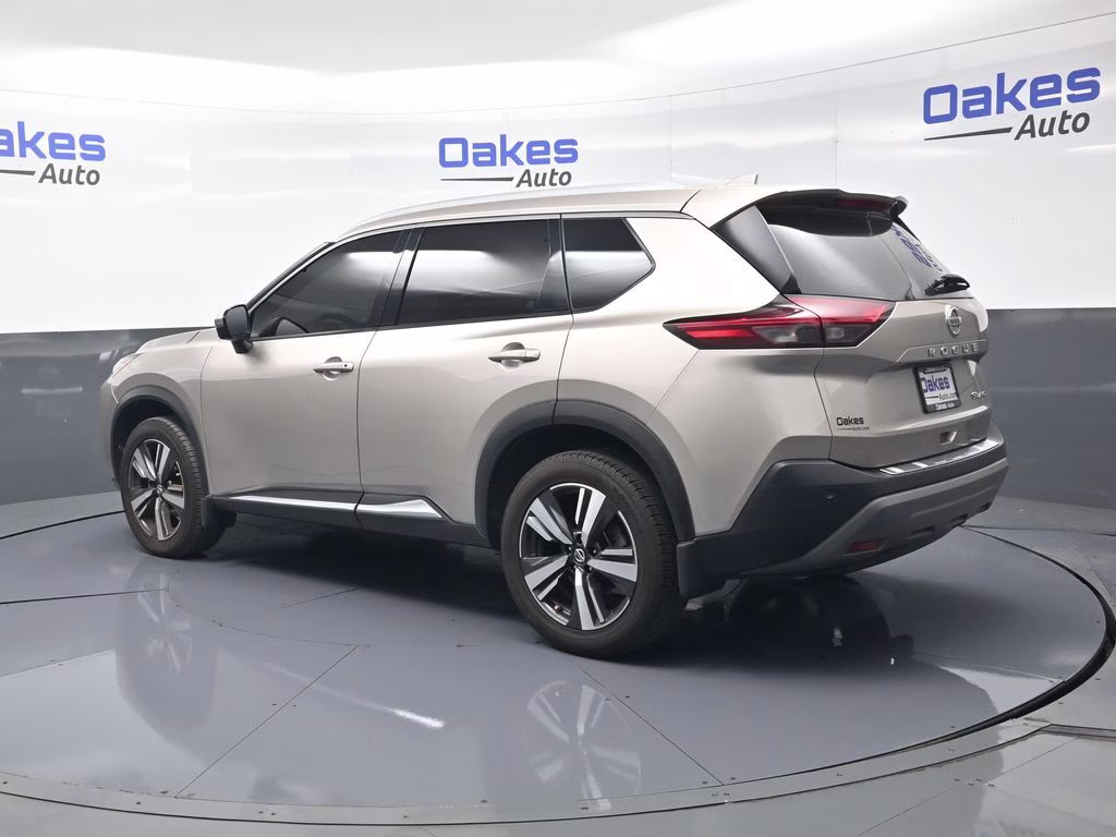 2021 Champagne Silver Metallic Nissan Rogue SL AWD SUV