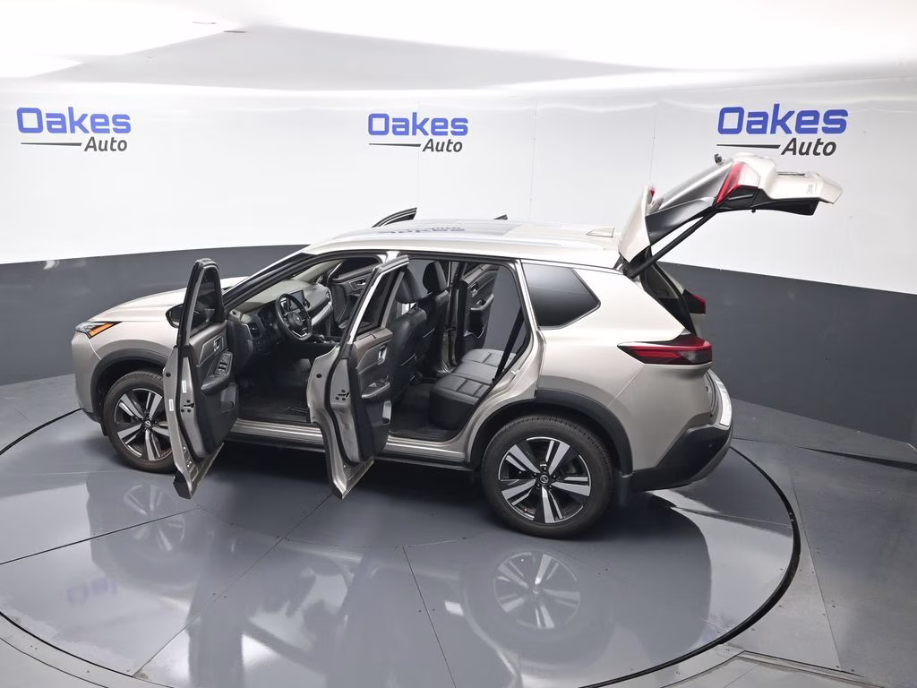 2021 Champagne Silver Metallic Nissan Rogue SL AWD SUV