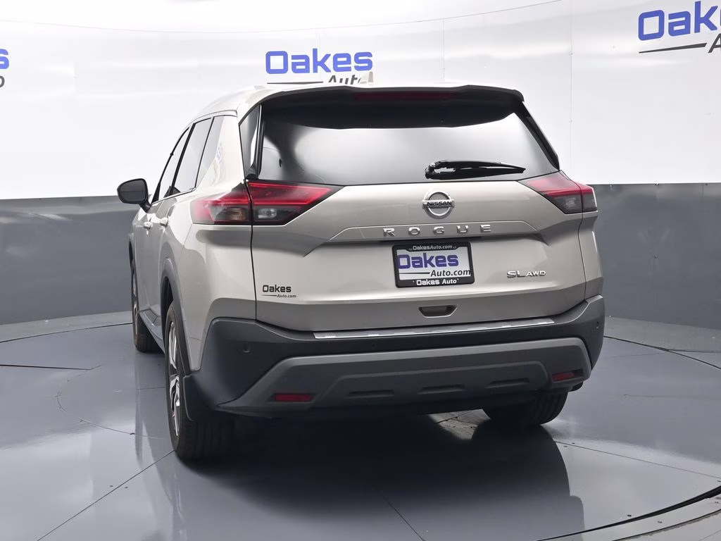 2021 Champagne Silver Metallic Nissan Rogue SL AWD SUV