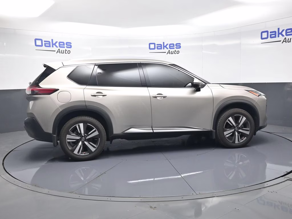 2021 Champagne Silver Metallic Nissan Rogue SL AWD SUV