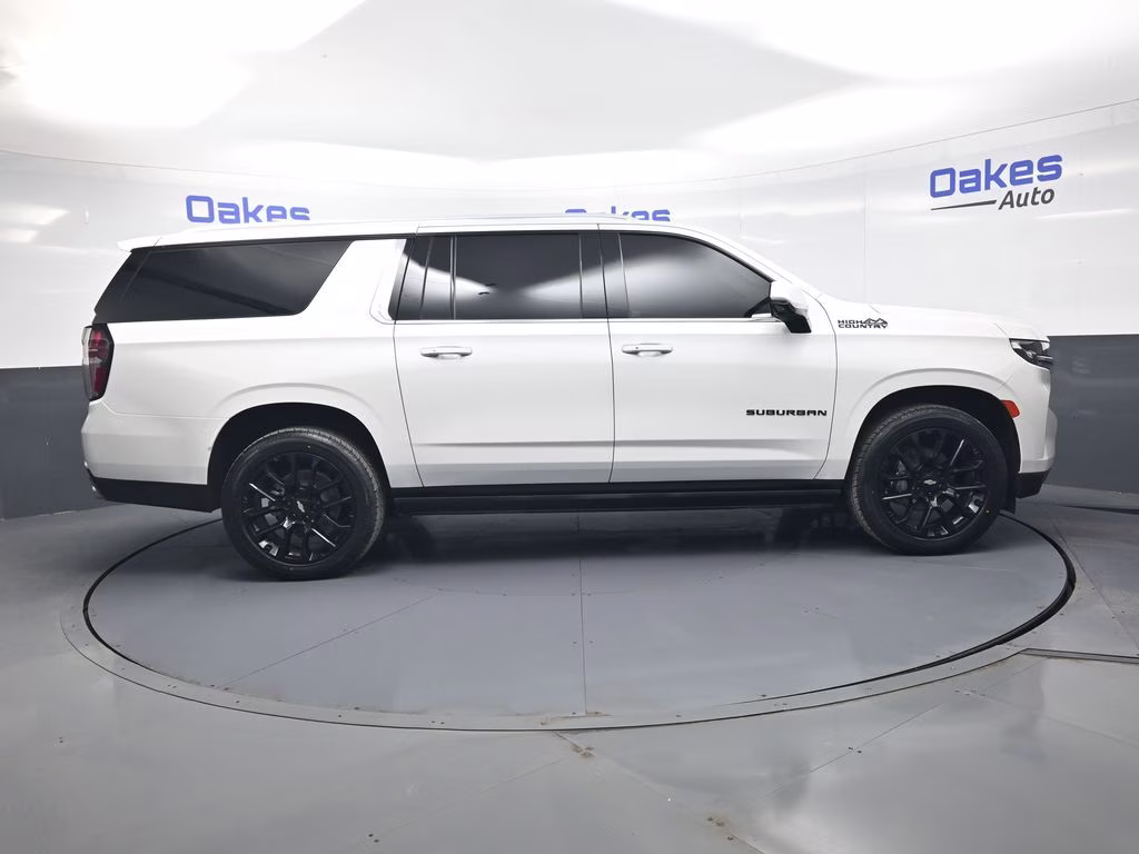 2023 Iridescent Pearl Tricoat Chevrolet Suburban High Country 4X4 SUV