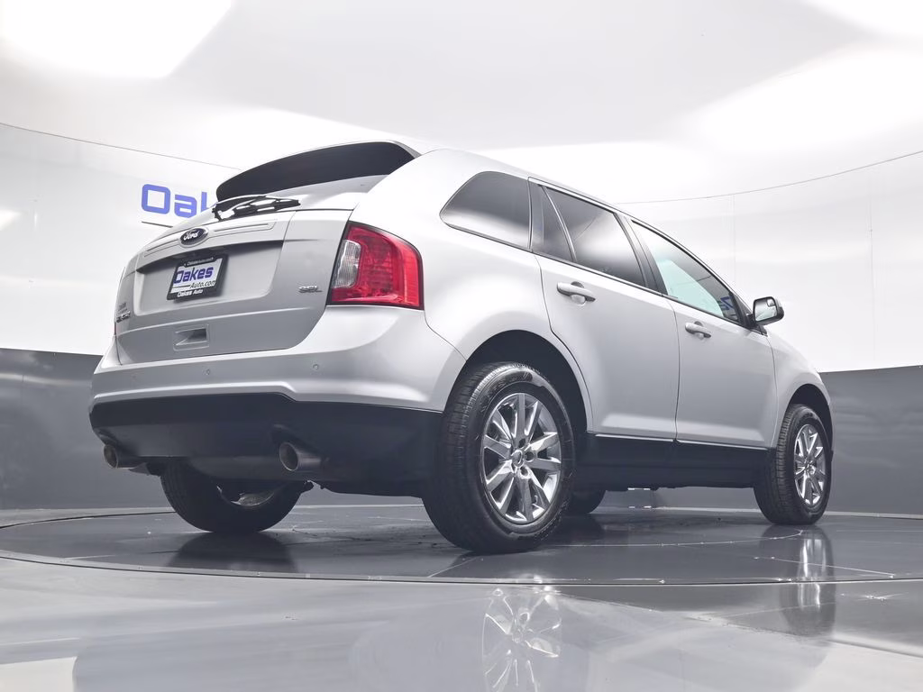 2014 Ingot Silver Ford Edge SEL FWD SUV