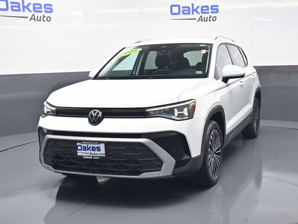 2025 Pure White Volkswagen Taos 1.5T SE FWD SUV