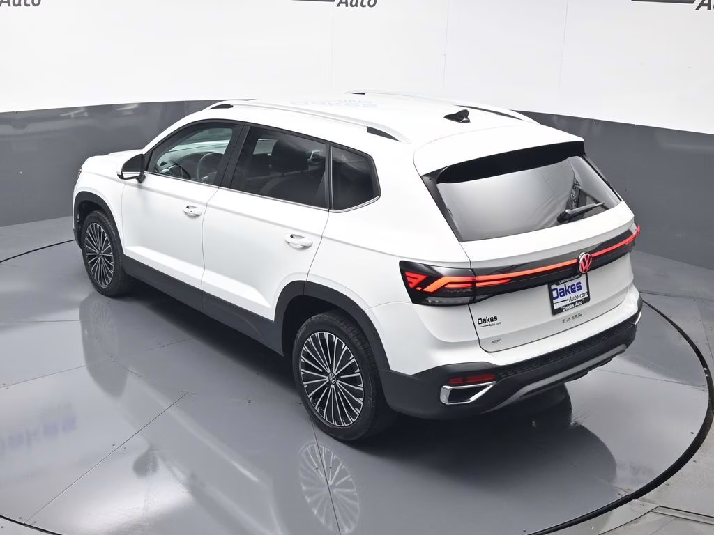 2025 Pure White Volkswagen Taos 1.5T SE FWD SUV