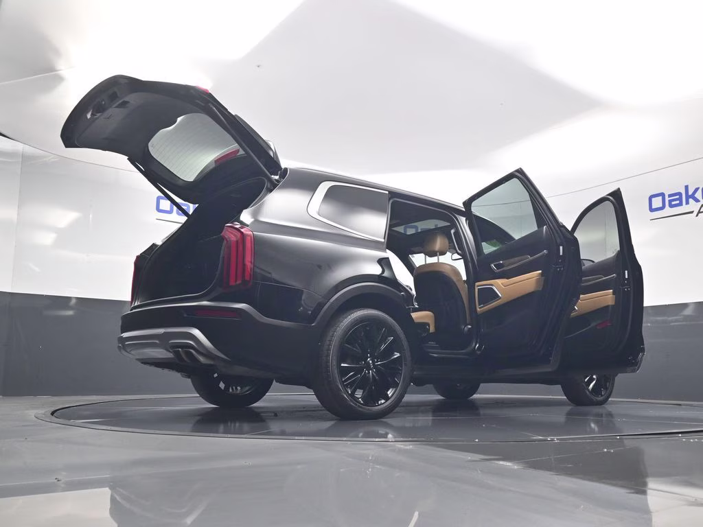 2020 Ebony Black Kia Telluride SX AWD SUV