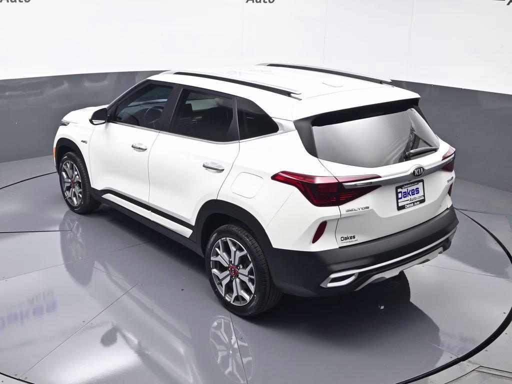 2021 Snow White Pearl Kia Seltos SX AWD SUV