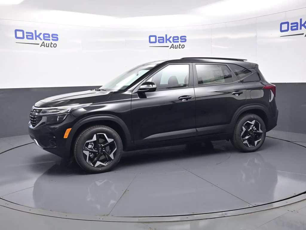2026 Fusion Black Kia Seltos S AWD SUV