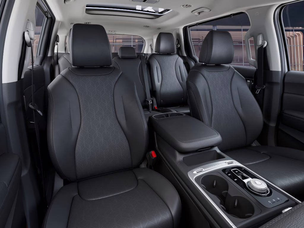 2026 Snow White Pearl Kia Carnival Hybrid SX FWD Van