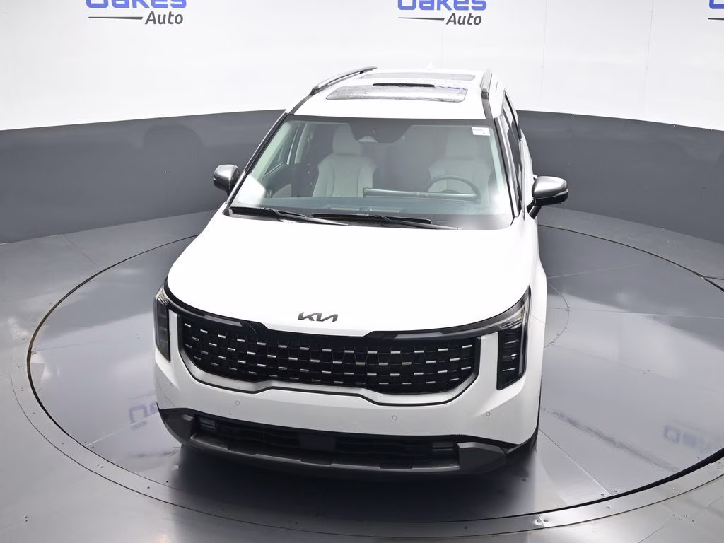 2026 Snow White Pearl Kia Carnival Hybrid SX FWD Van