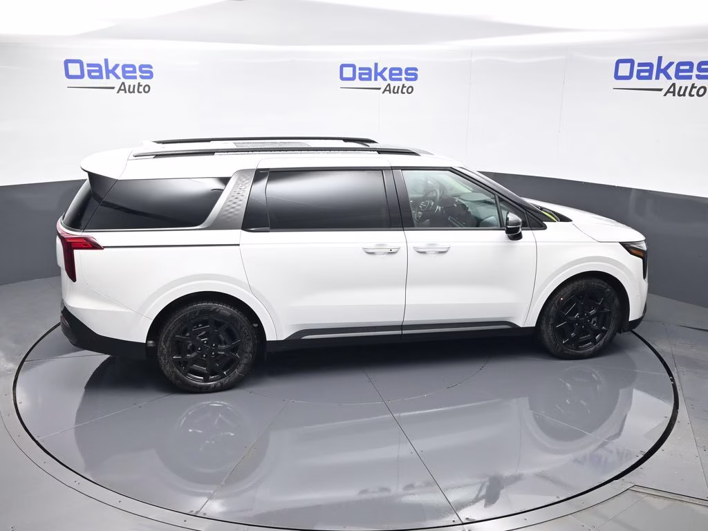 2026 Snow White Pearl Kia Carnival Hybrid SX FWD Van