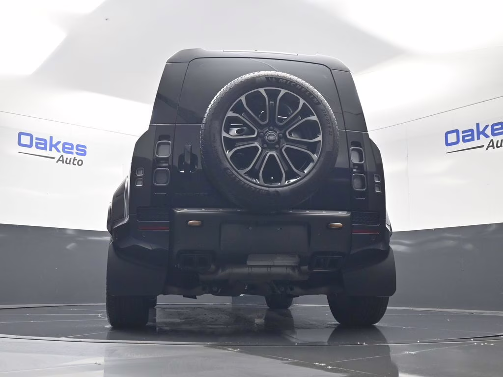 2025 Carpathian Gray Metallic Land Rover Defender 110 OCTA AWD SUV