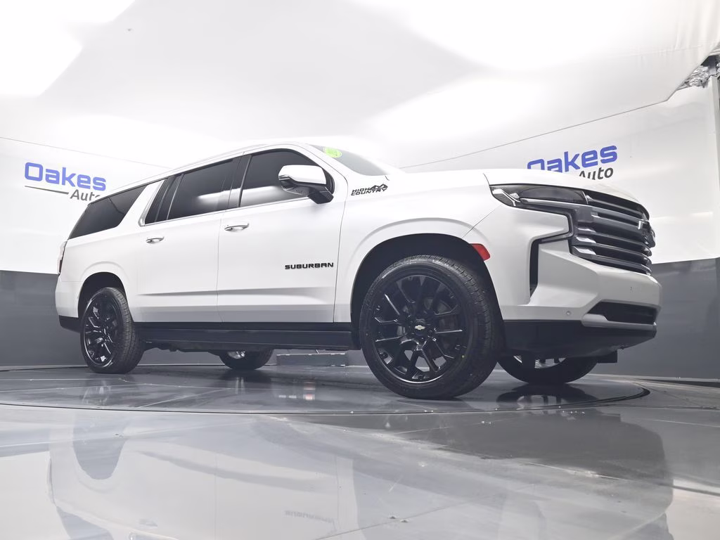 2023 Iridescent Pearl Tricoat Chevrolet Suburban High Country 4X4 SUV