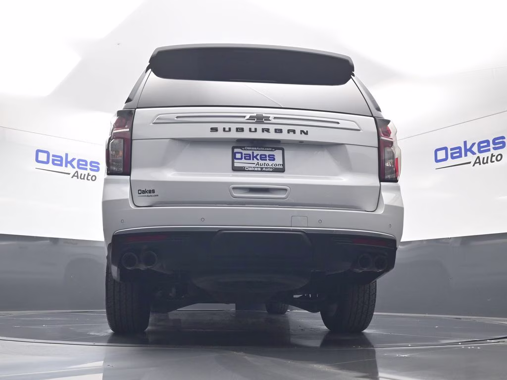 2023 Iridescent Pearl Tricoat Chevrolet Suburban High Country 4X4 SUV