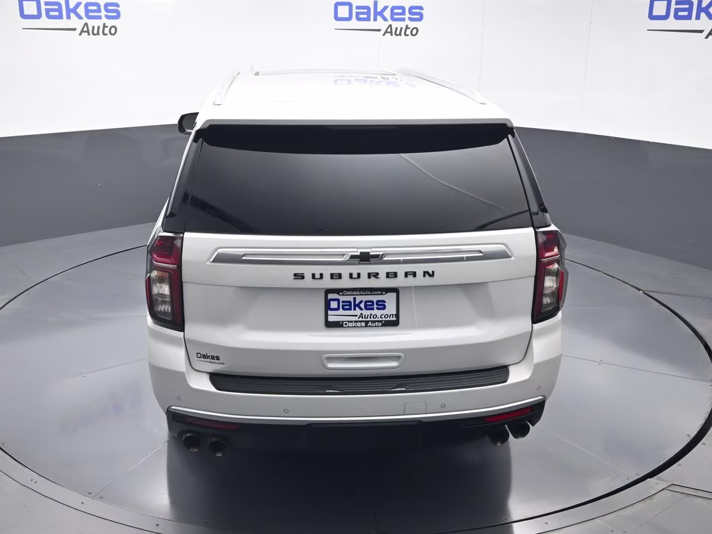 2023 Iridescent Pearl Tricoat Chevrolet Suburban High Country 4X4 SUV