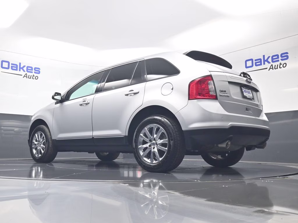 2014 Ingot Silver Ford Edge SEL FWD SUV