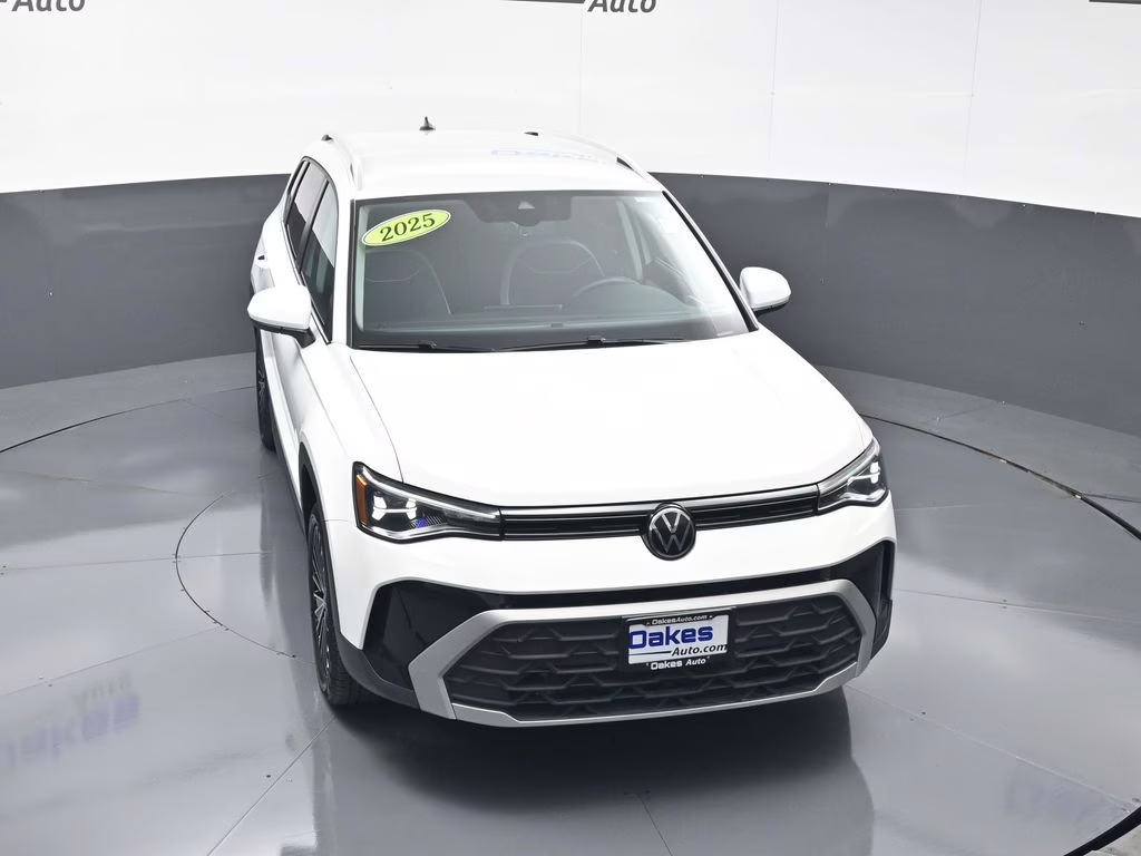 2025 Pure White Volkswagen Taos 1.5T SE FWD SUV