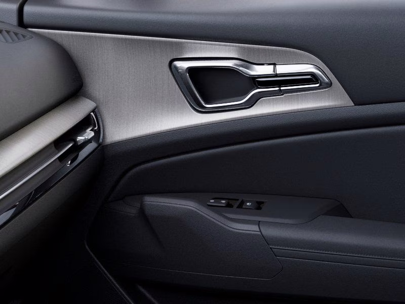 2026 Glacial White Pearl Kia Sportage X-Line AWD SUV