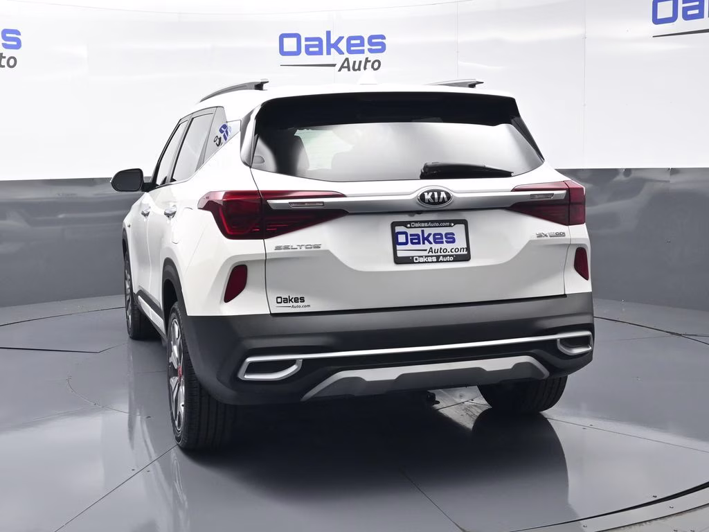 2021 Snow White Pearl Kia Seltos SX AWD SUV