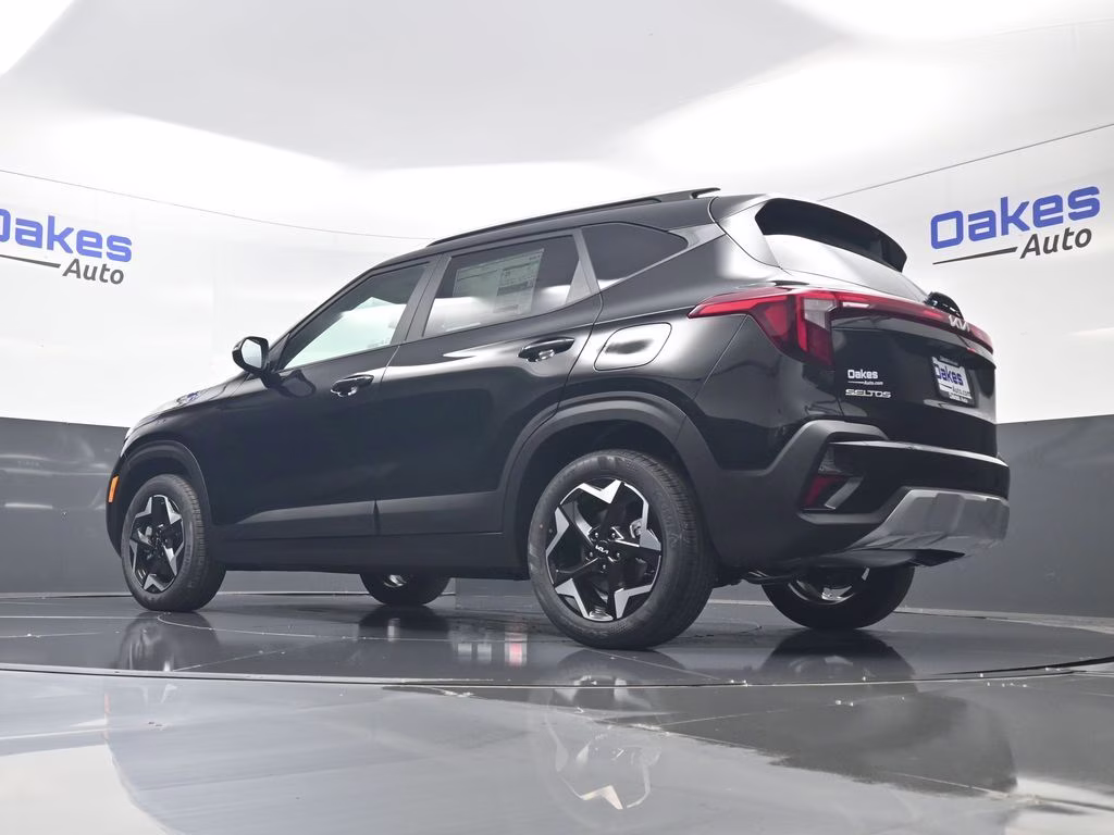 2026 Fusion Black Kia Seltos S AWD SUV