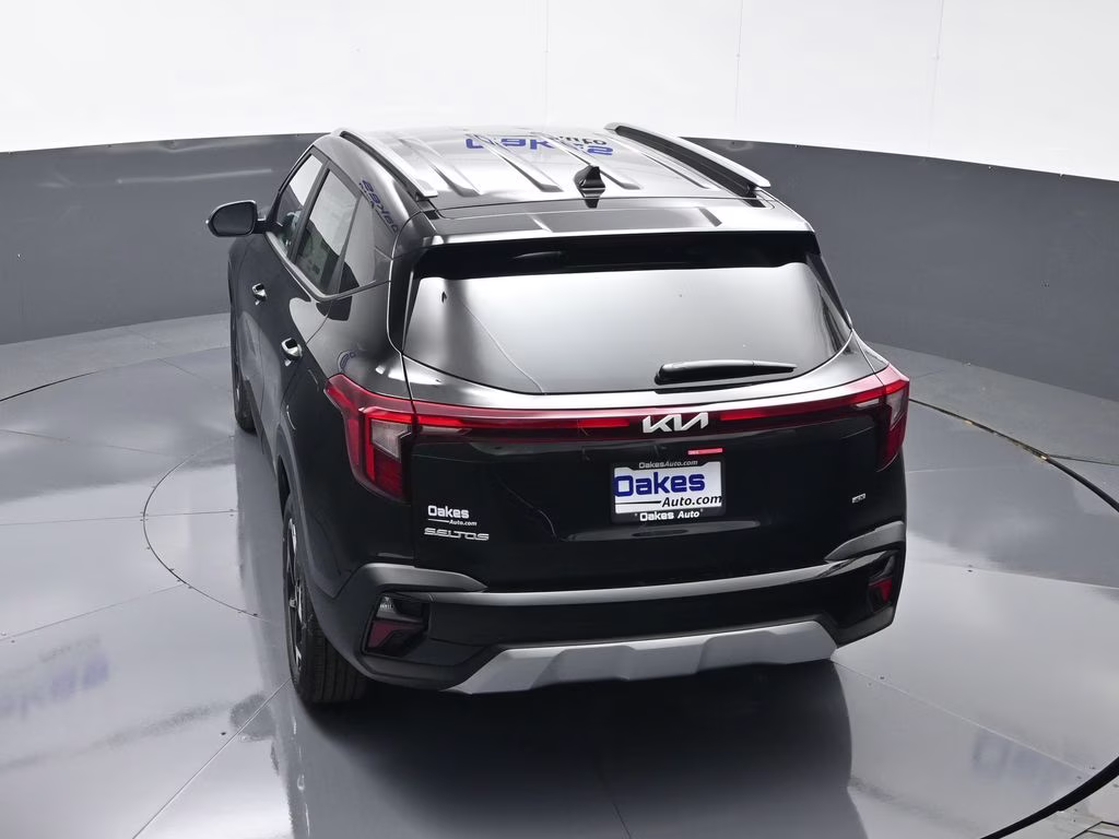 2026 Fusion Black Kia Seltos S AWD SUV