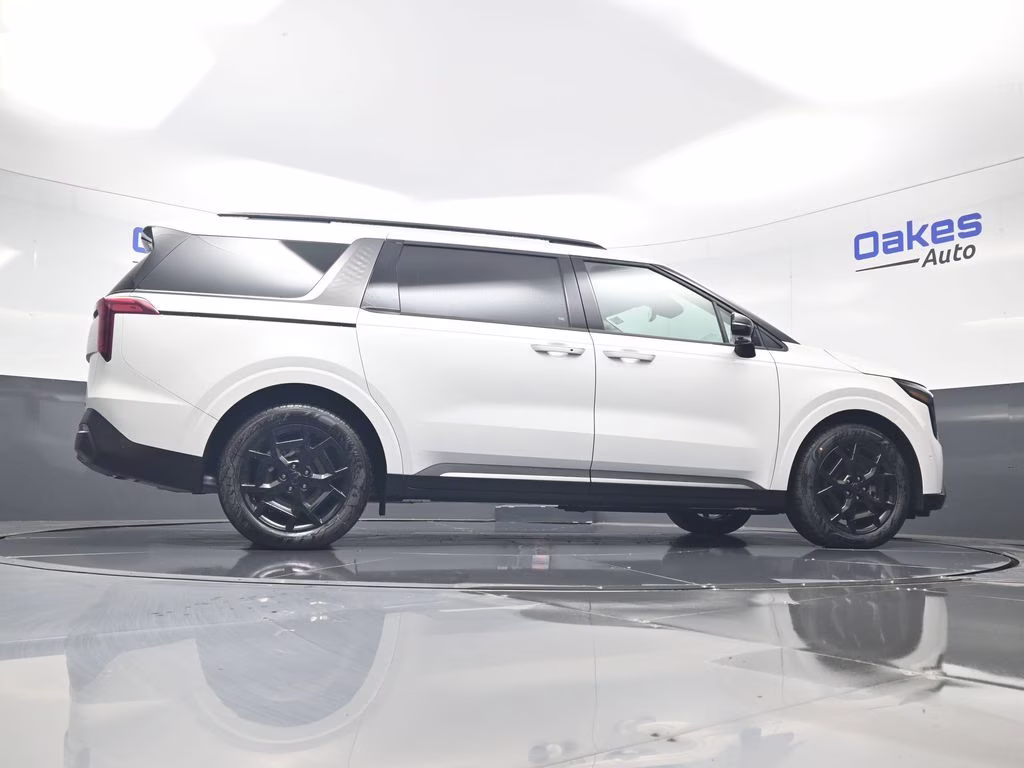 2026 Snow White Pearl Kia Carnival Hybrid SX FWD Van
