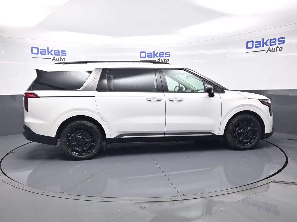 2026 Snow White Pearl Kia Carnival Hybrid SX FWD Van